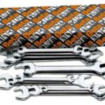 55 AS/11-11 Вилушкасти клучеви сет во кутија